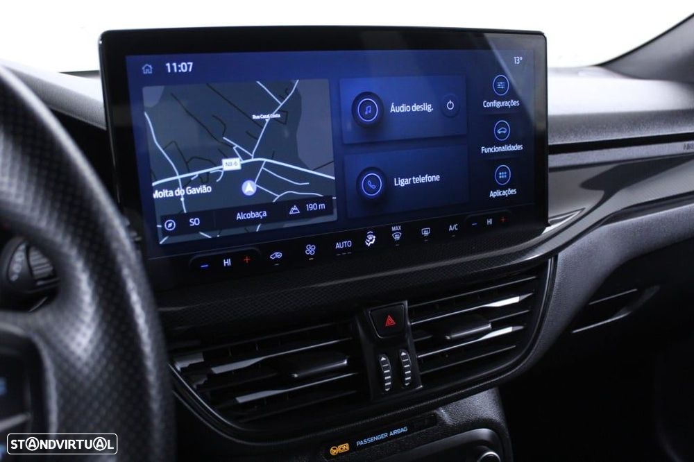 Ford Focus 1.0 EcoBoost MHEV ST-Line - 28