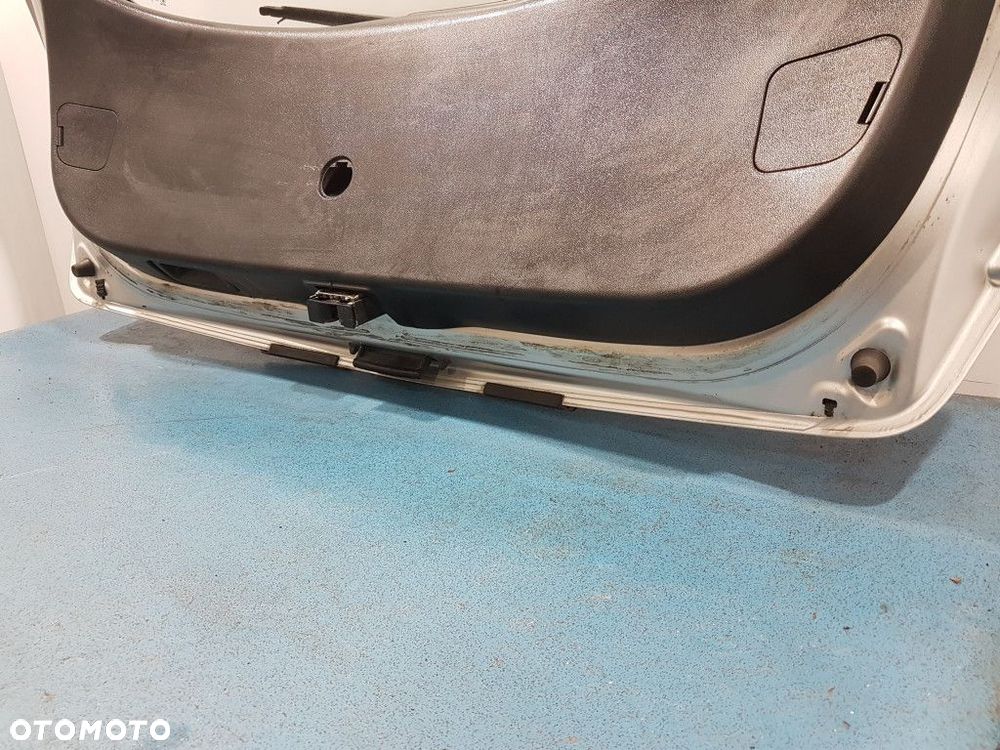 MAZDA 3 TYLNA KLAPA BAGAŻNIKA 22V - 3