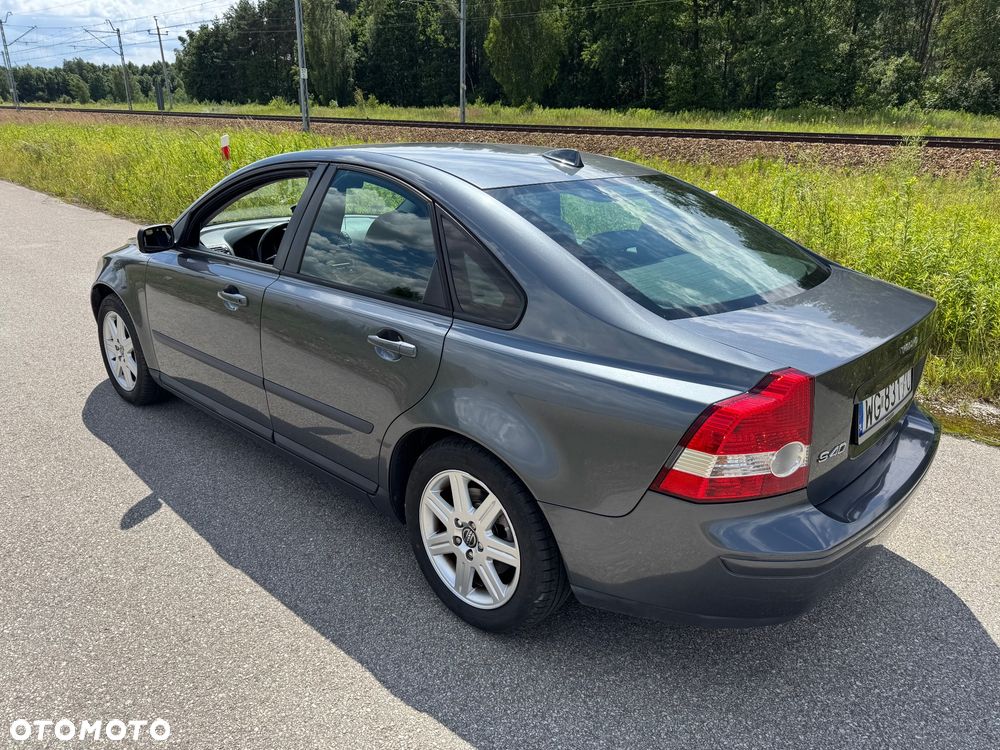Volvo S40 2.4i - 4