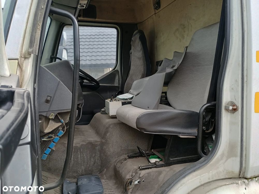 Renault MIDLUM automat odkurzacz - 6