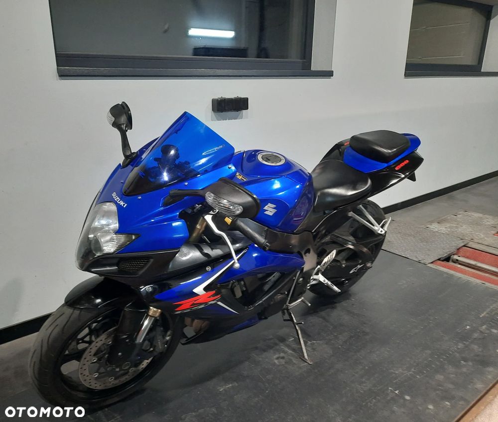 Suzuki GSX-R - 3
