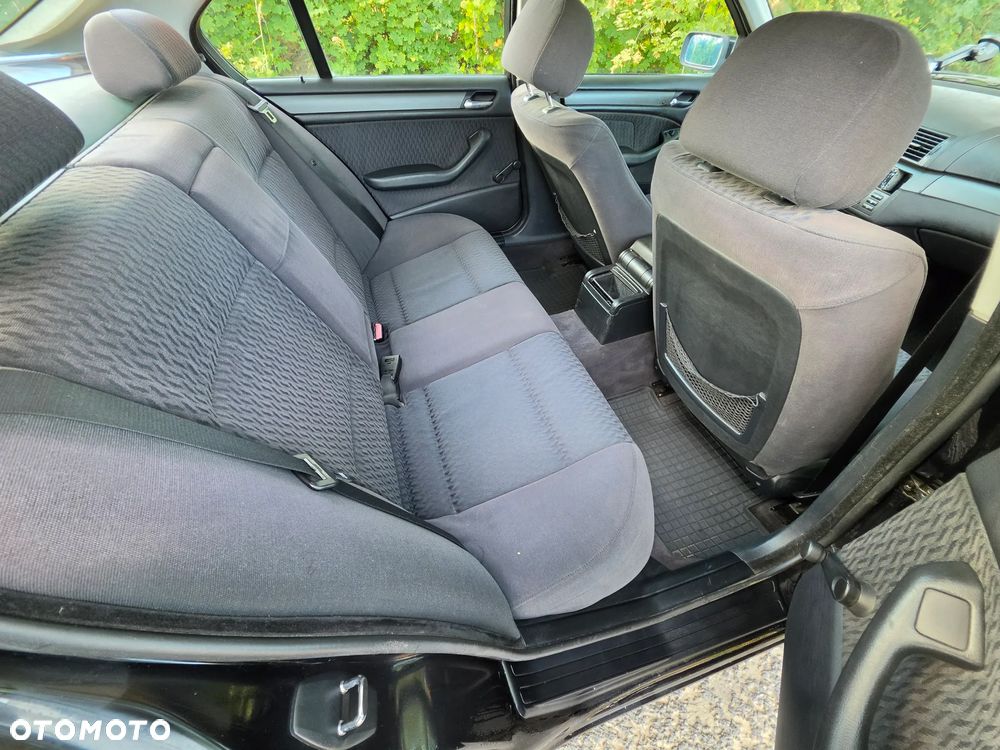 BMW Seria 3 316i - 7