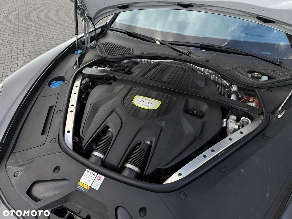 Porsche Panamera 4 E-Hybrid Executive - 13
