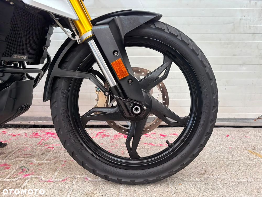 BMW G - 22