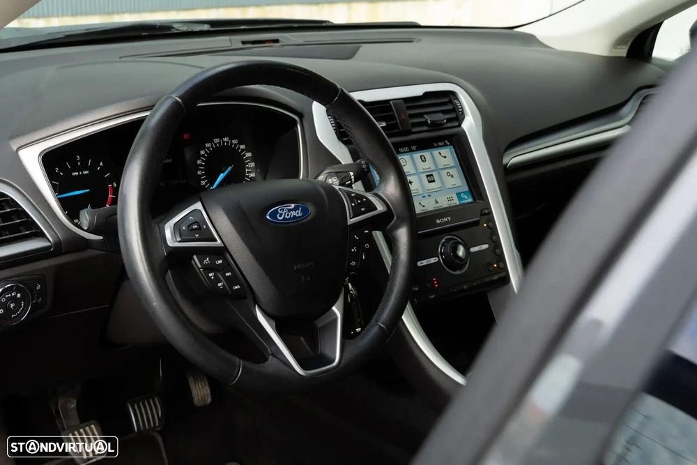 Ford Mondeo SW - 11