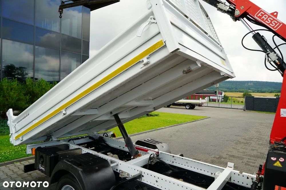 Iveco DAILY 35-150 / WYWROTKA + HDS FASSI F32A / MAX 995 KG UDŹWIG / WYSÓW 5,5 M / SPROWADZONY - 8