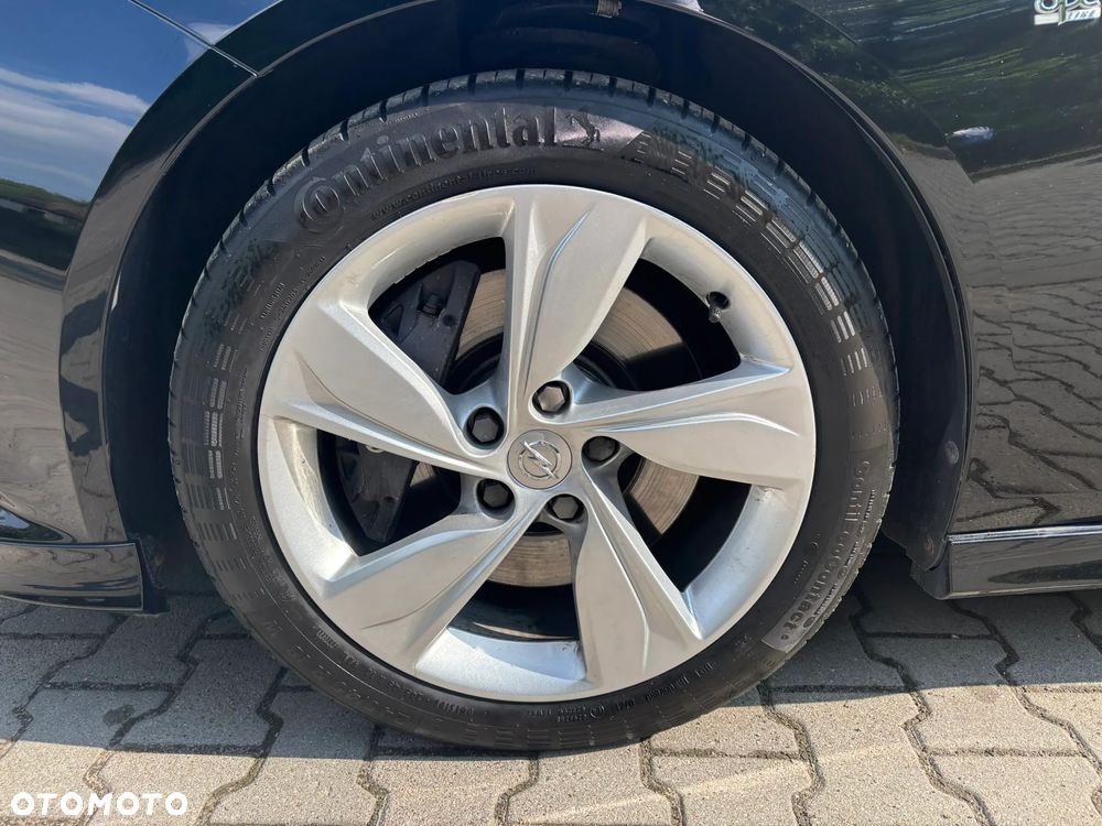 Opel Insignia 2.0 T 4x4 Innovation S&S - 23