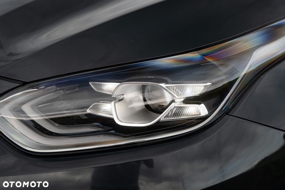 Kia ProCeed 1.6 T-GDI GT DCT - 11