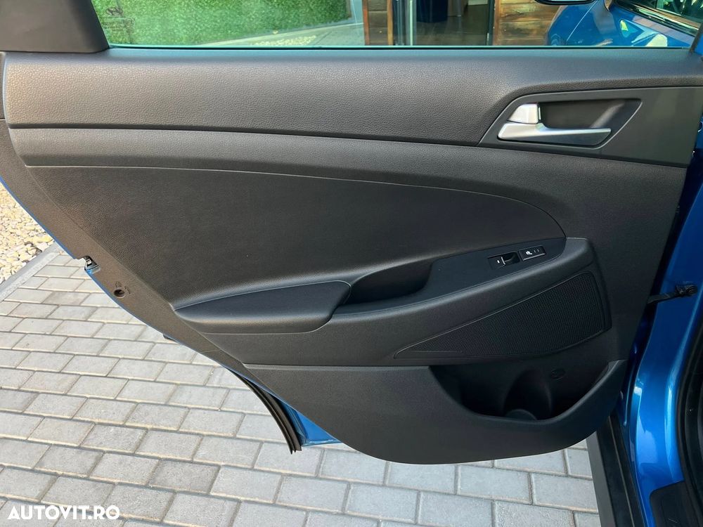 Hyundai Tucson 2.0 CRDI 4WD Automatik Premium - 20