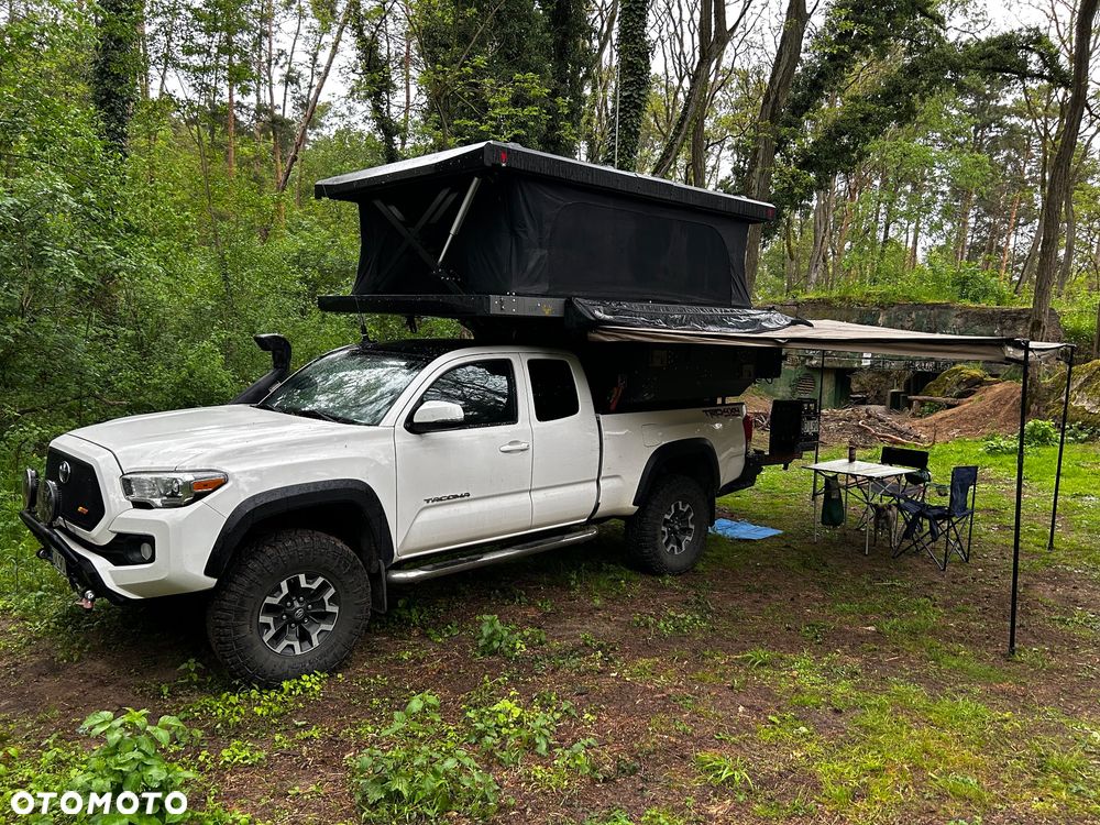 Toyota Tacoma - 21