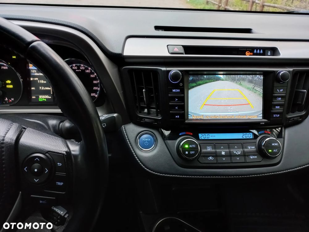 Toyota RAV4 Hybrid Premium 4x2 - 12