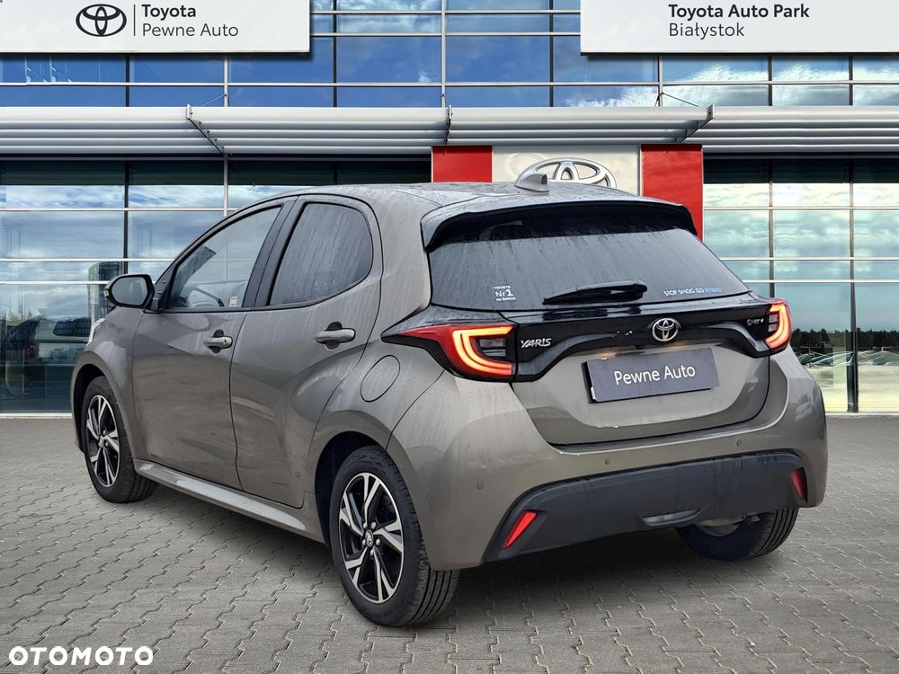 Toyota Yaris Hybrid 1.5 Style - 3