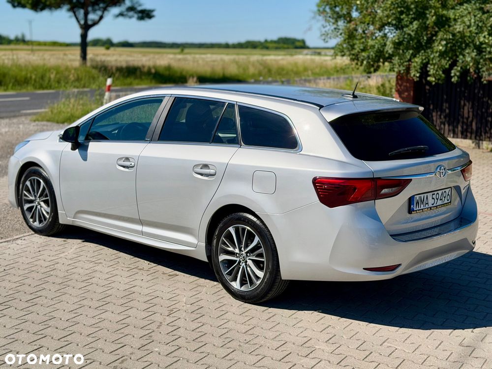 Toyota Avensis 2.0 D-4D Prestige - 35