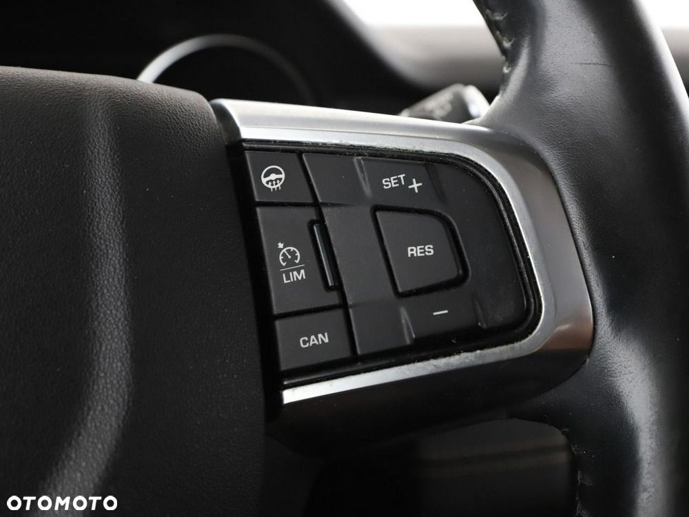 Land Rover Discovery Sport 2.0 TD4 HSE Luxury - 29