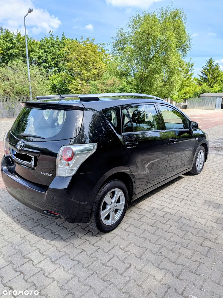 Toyota Verso - 3