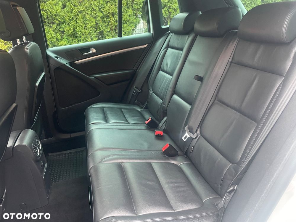 Volkswagen Tiguan 2.0 TDI 4Mot R-Style DSG - 16