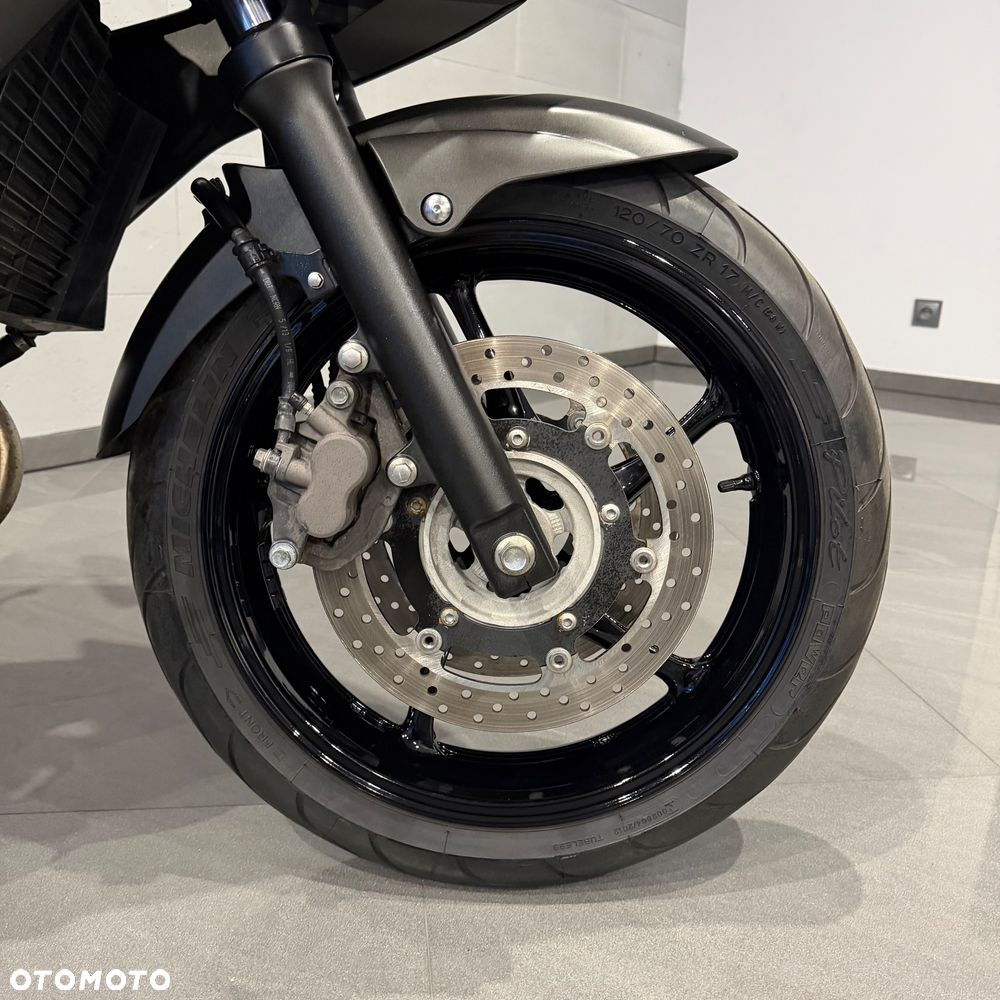 Yamaha XJ - 8