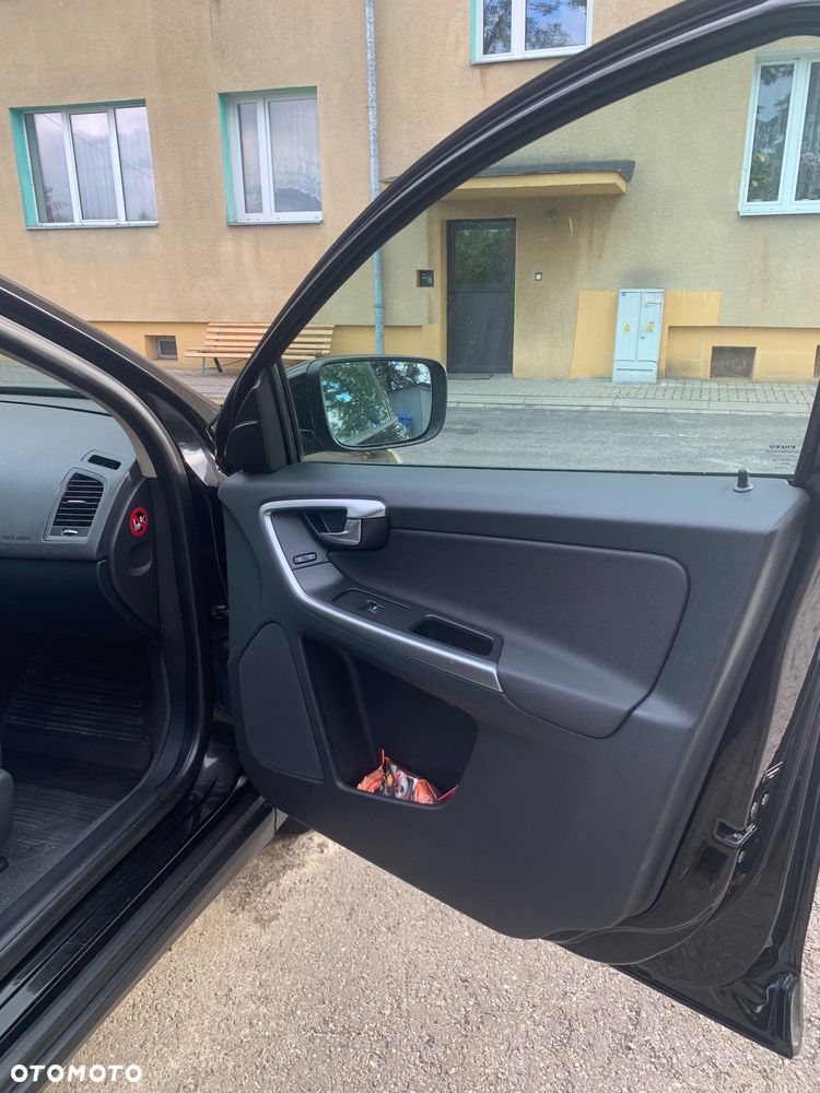 Volvo XC 60 - 8