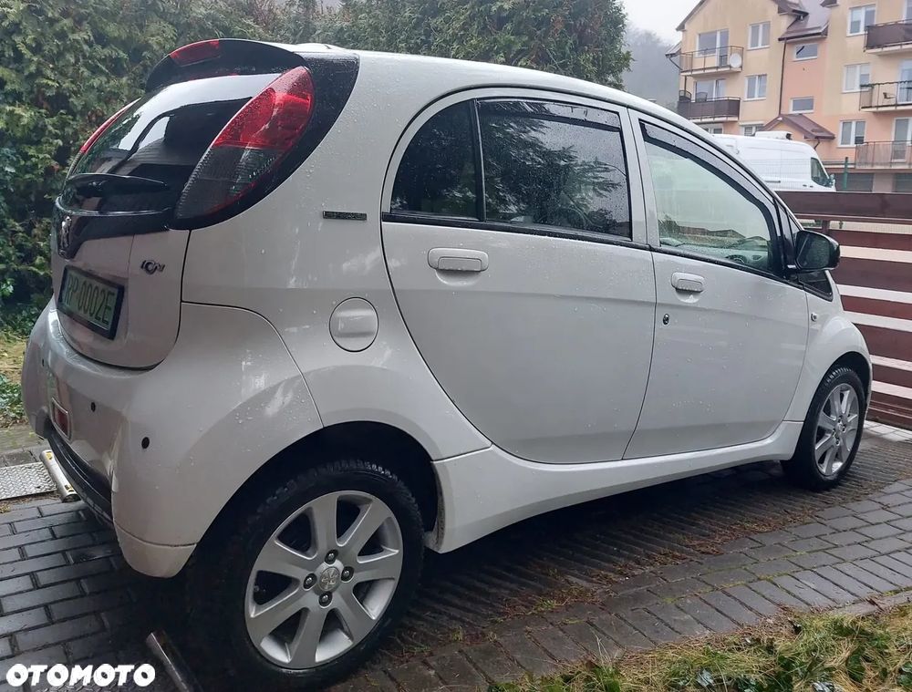 Peugeot iOn Standard - 2