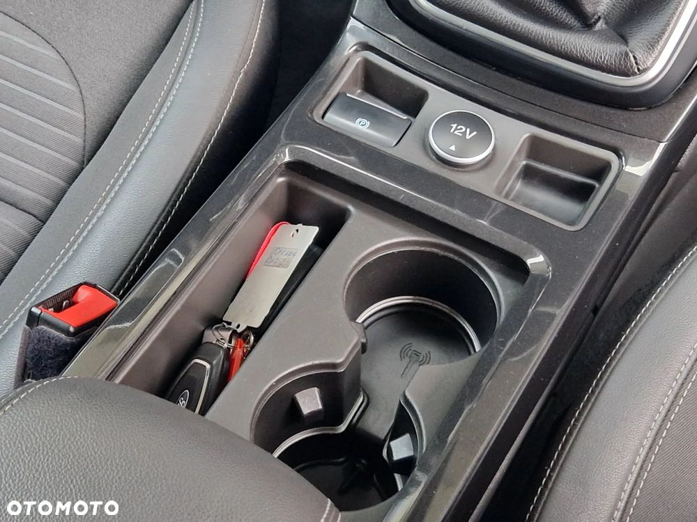 Ford Kuga 2.0 TDCi 4x4 Titanium - 31