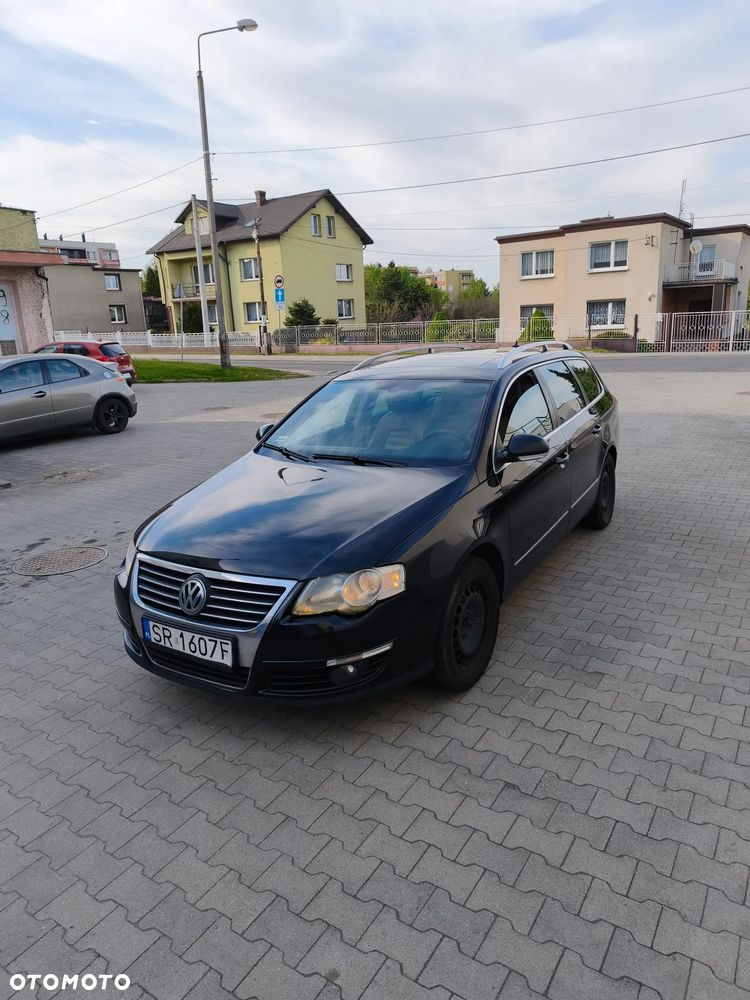 Volkswagen Passat 2.0 TDI DSG Highline - 1