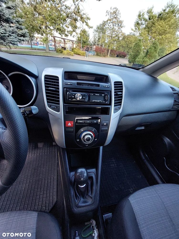 Kia Venga 1.4 M - 11