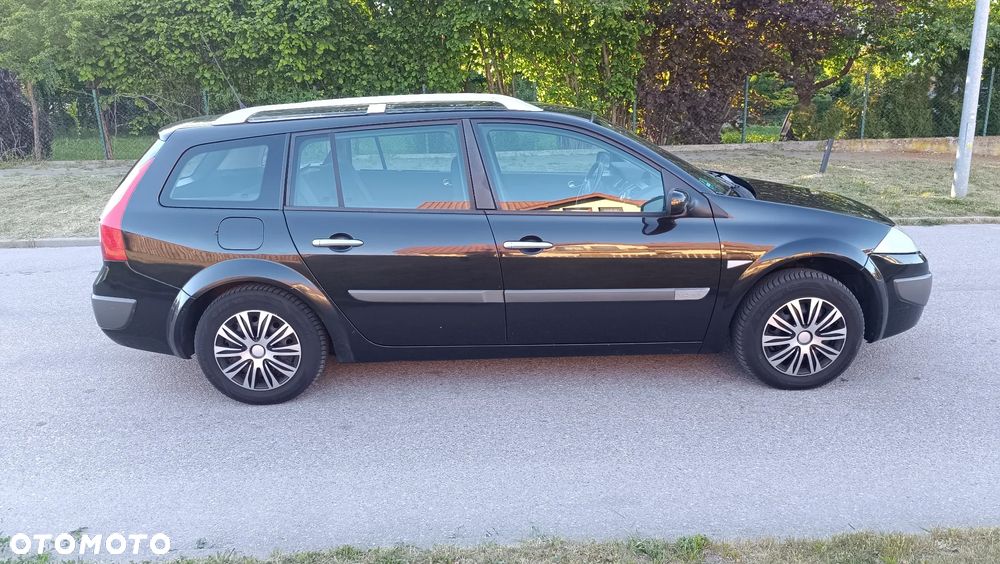Renault Megane 1.6 Avantage - 8