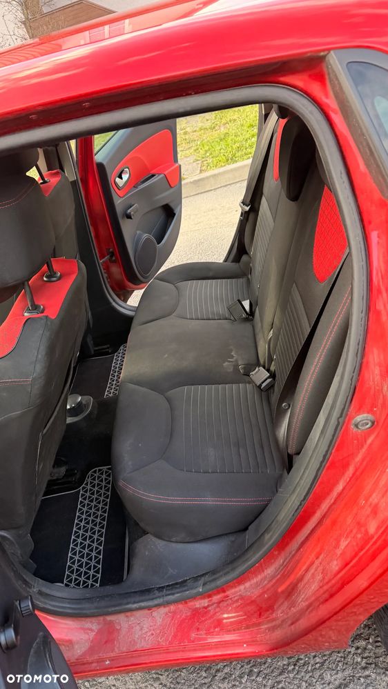 Renault Clio 1.5 dCi Energy Intens - 13