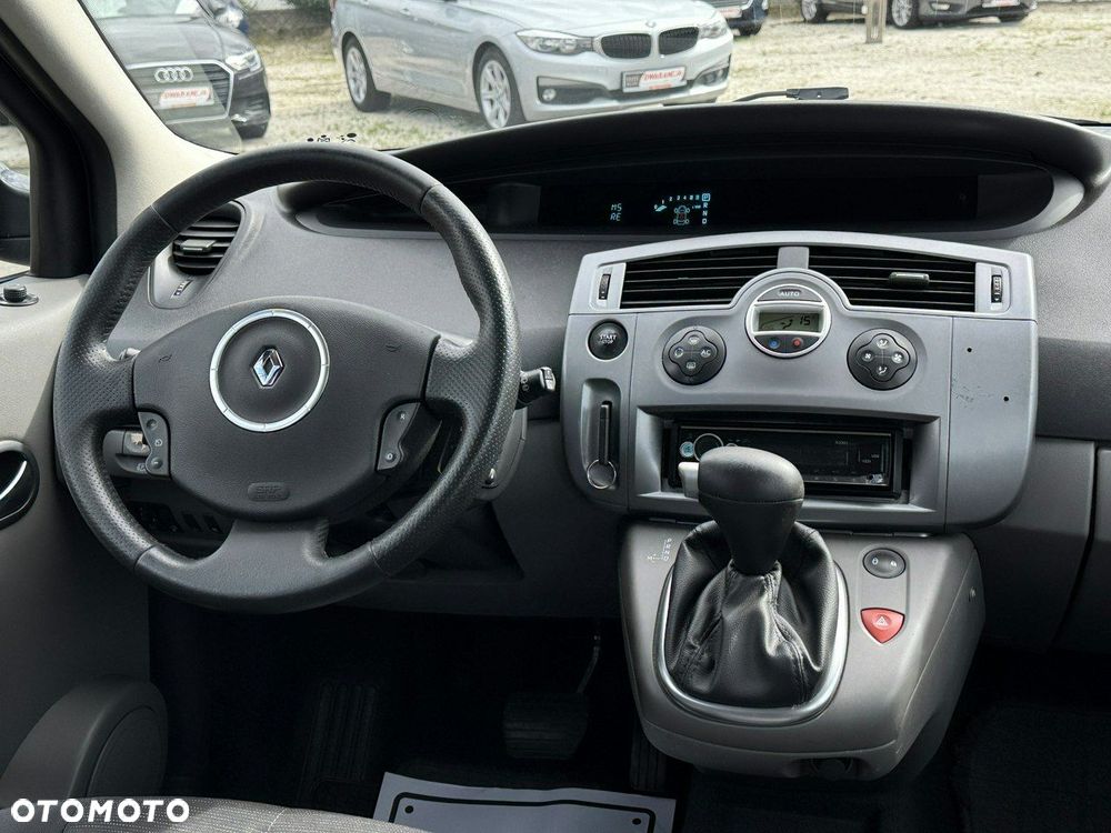 Renault Scenic - 24