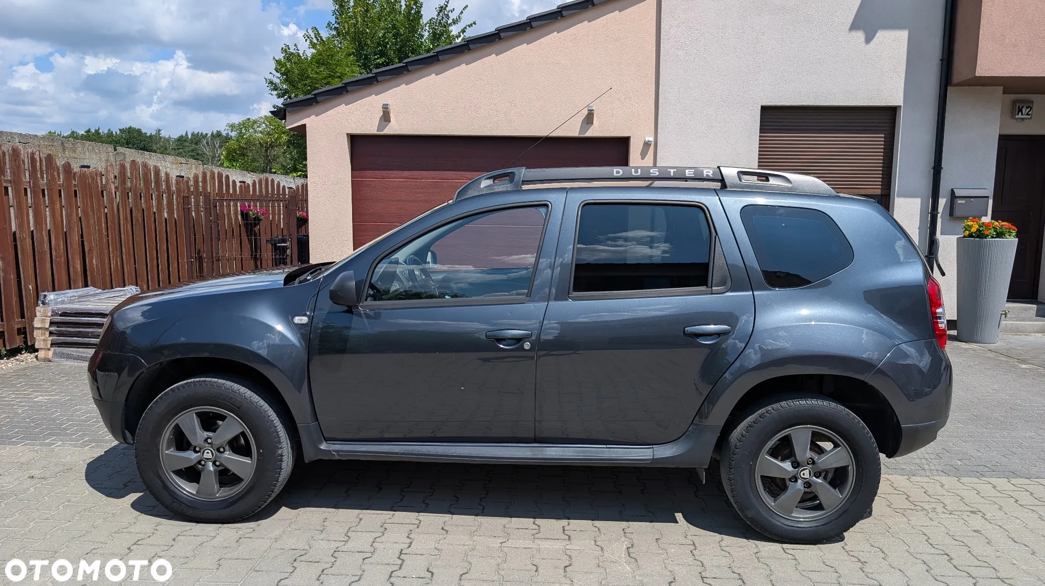 Dacia Duster 1.6 SCe Laureate S&S - 4