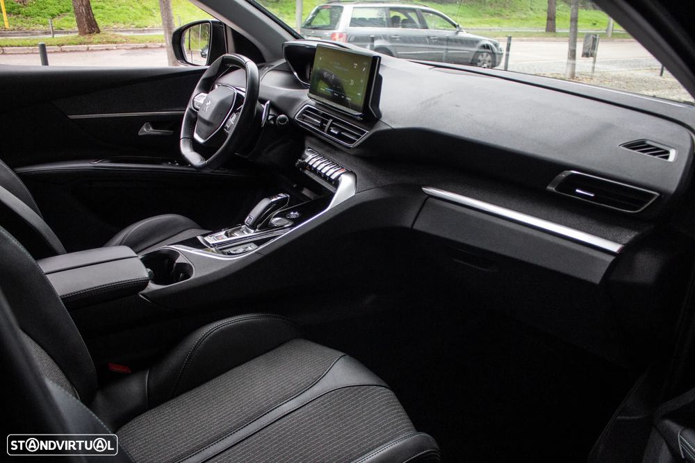 Peugeot 5008 PureTech 130 EAT8 Stop & Start Active Pack - 25