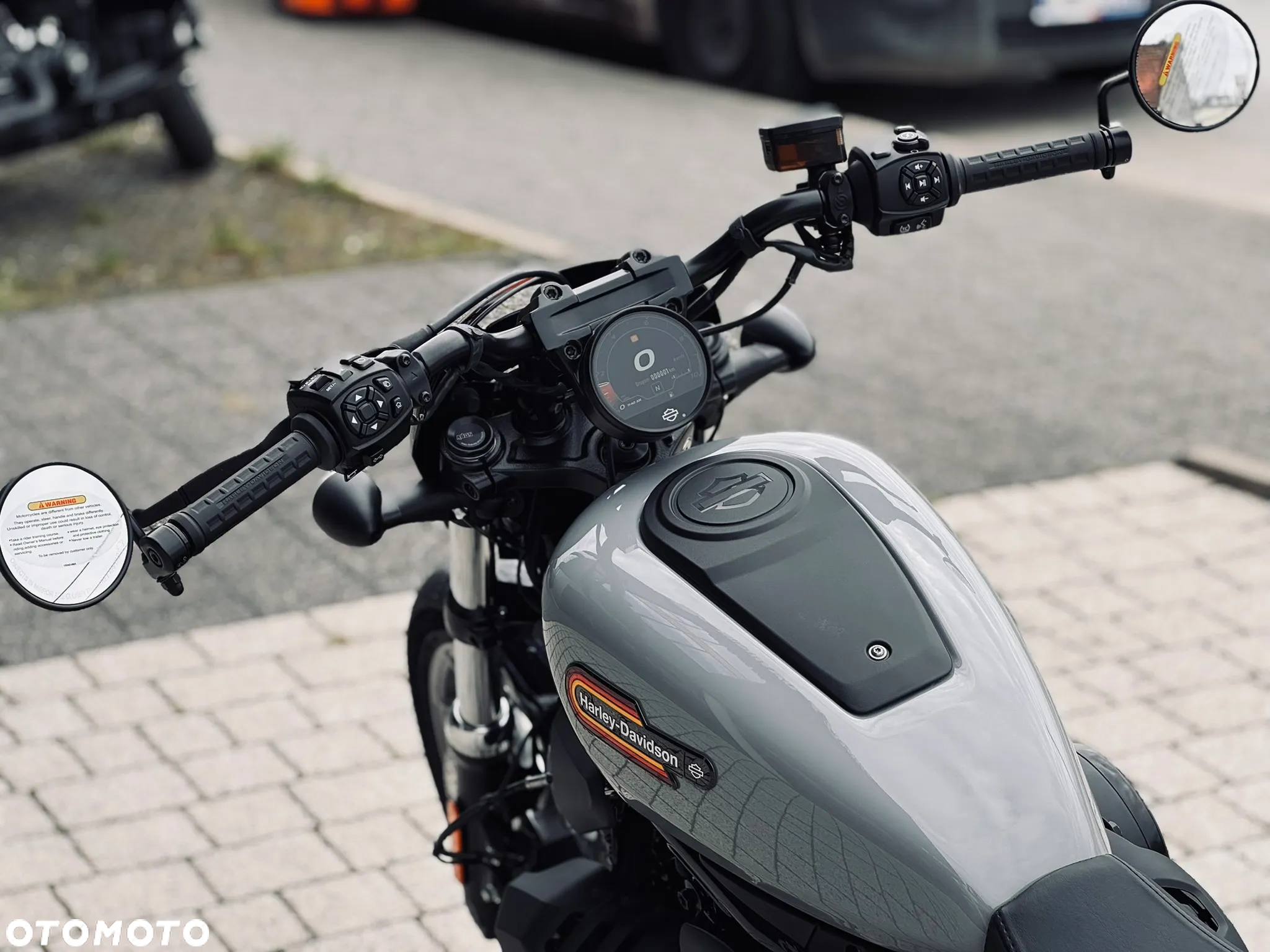 Harley-Davidson Sportster Nightster 975 - 12