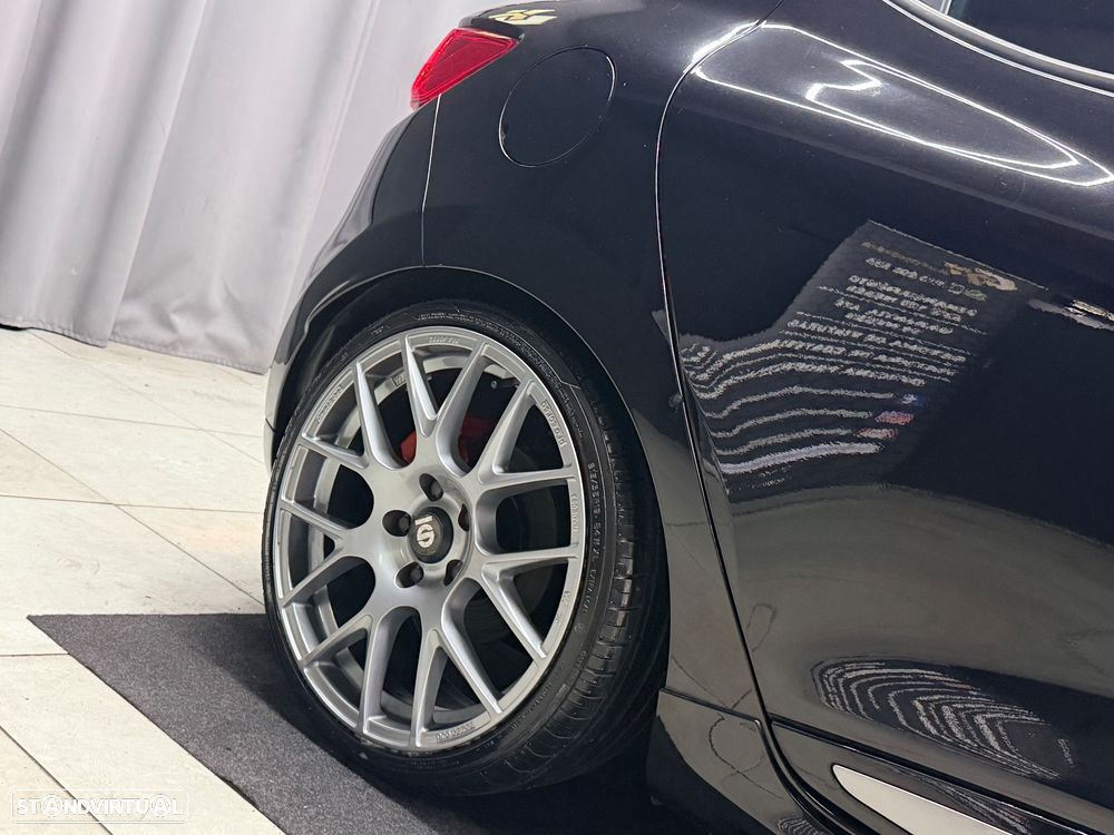 Renault Clio 1.6 Turbo R.S. EDC Sport - 14