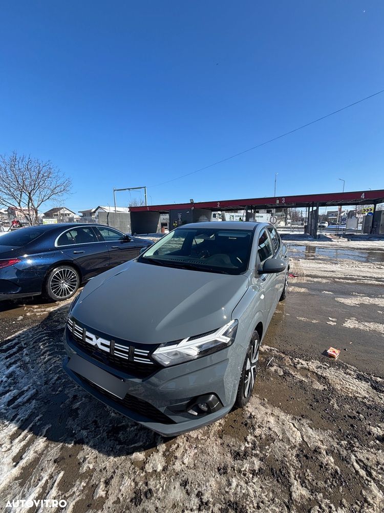 Dacia Sandero TCe 90 MT5 Expression - 1