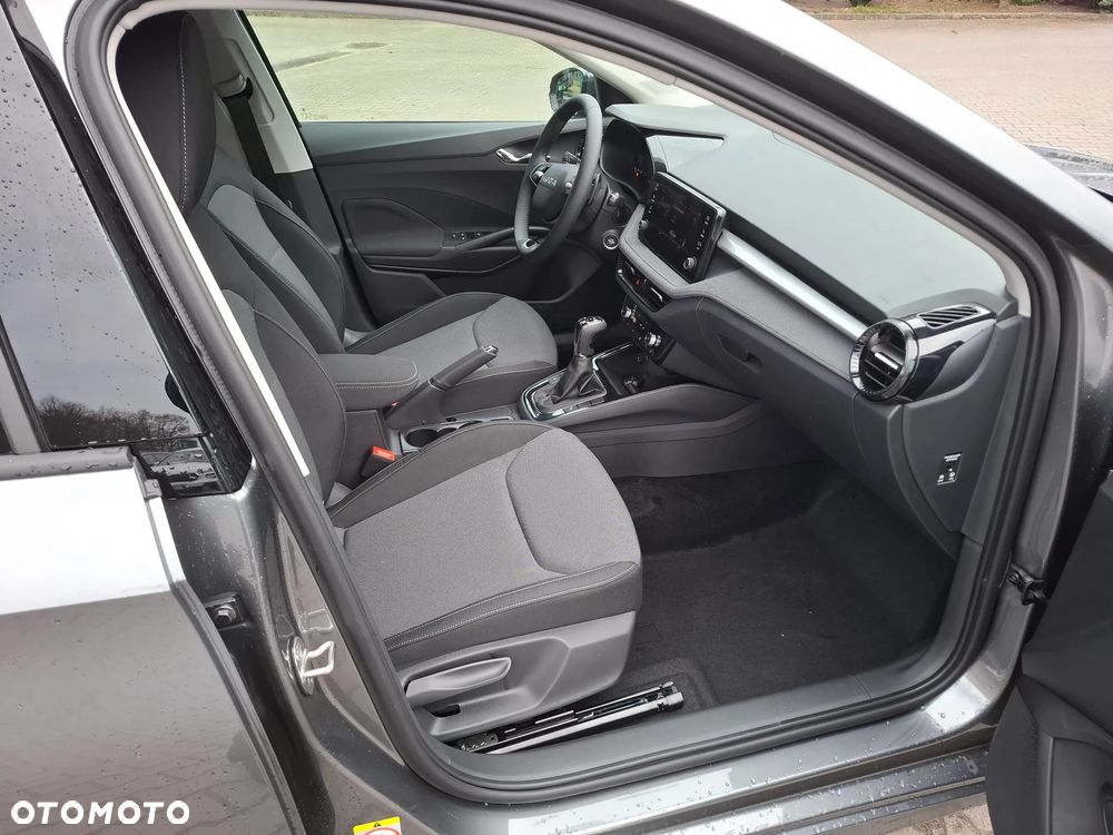 Skoda Fabia 1.0 TSI Drive DSG - 11