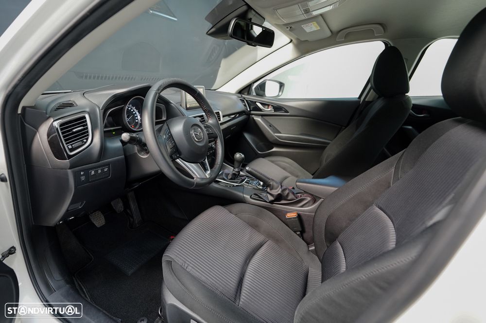 Mazda 3 Hatchback 1.5 Sky-D Excellence Navi - 6