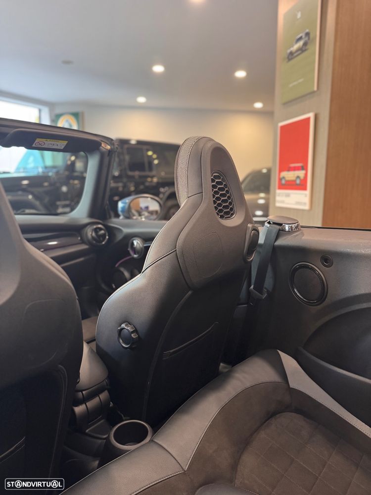 MINI Cabrio One JCW - 18