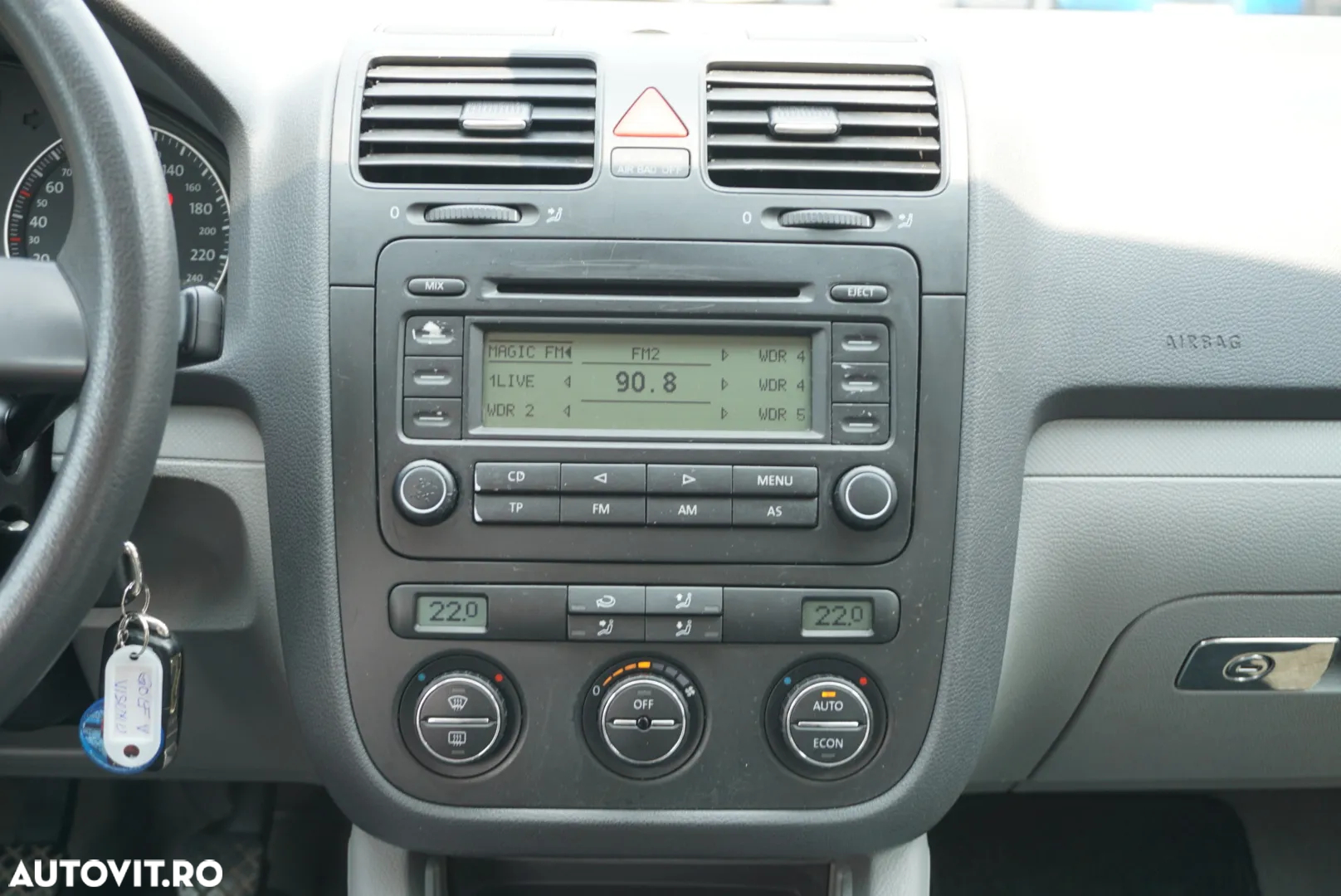 Volkswagen Golf 1.6 Comfortline - 6