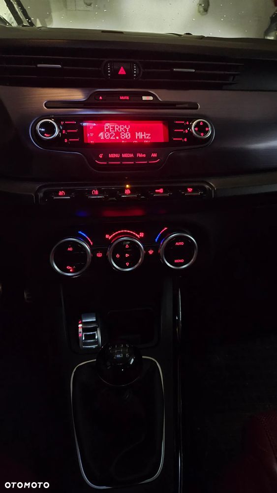 Alfa Romeo Giulietta 1.4 TB MultiAir Distinctive - 11