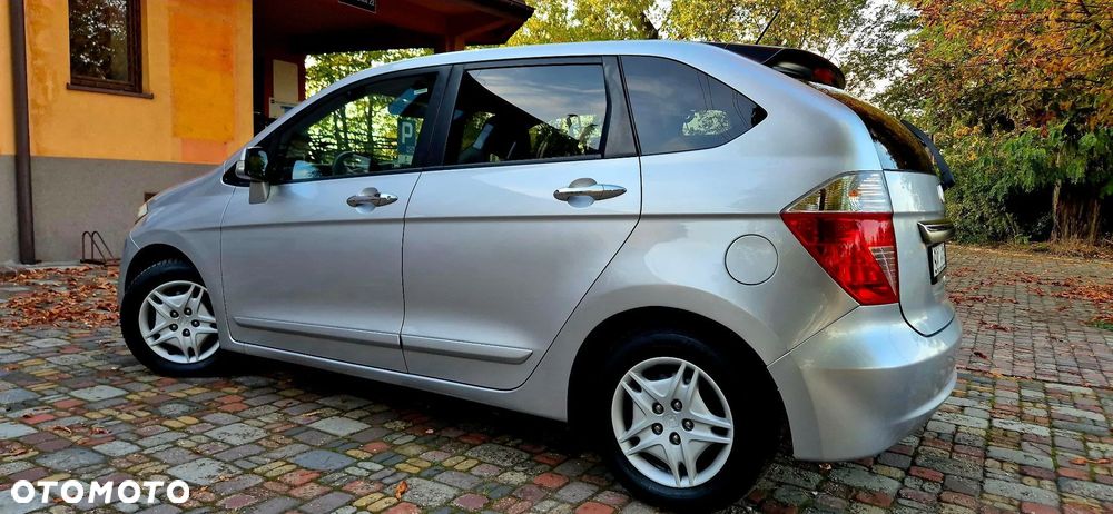 Honda FR-V 1.7 - 37