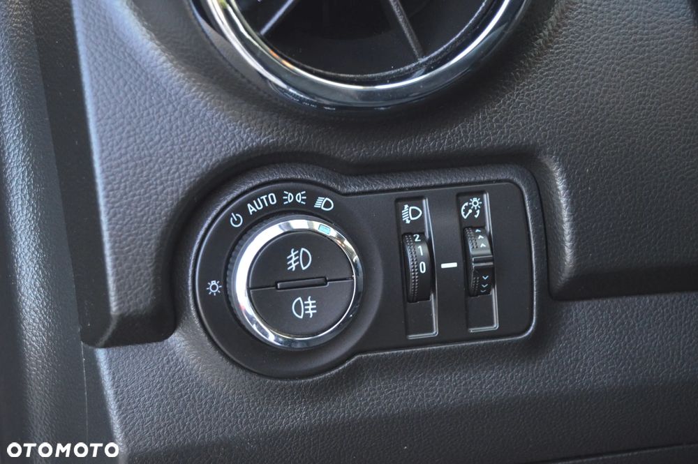 Chevrolet Trax 1.6 LS - 15