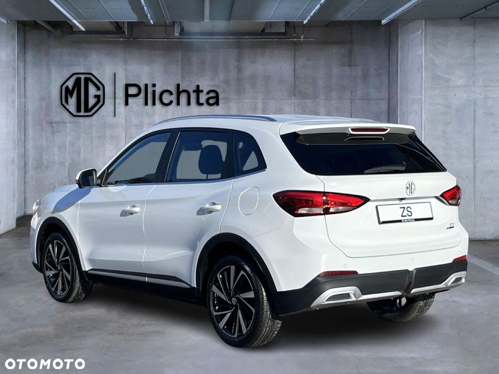 MG ZS Hybrid+ - 4