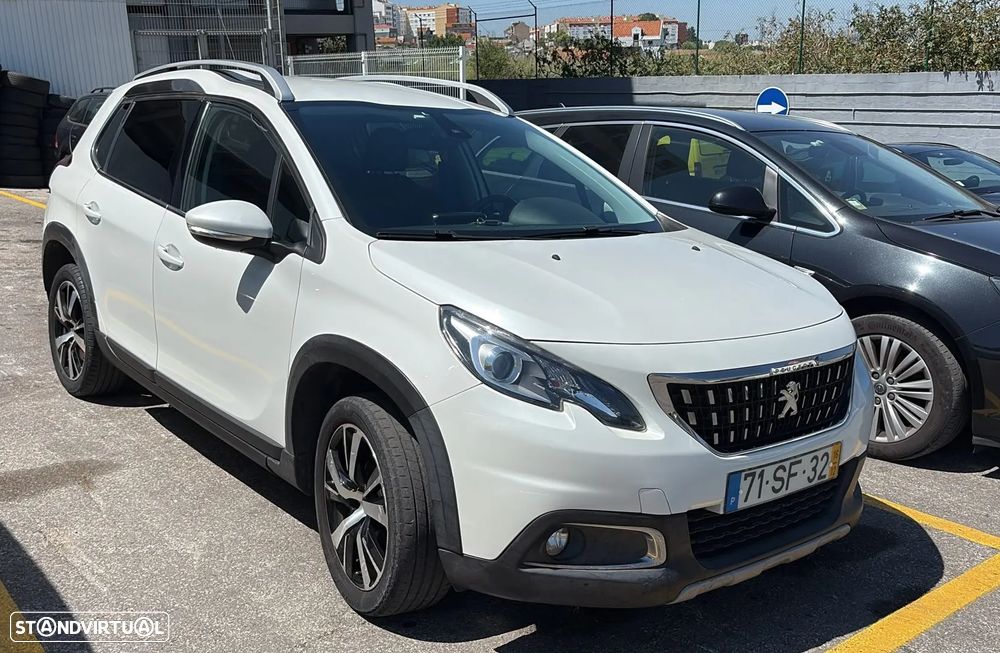 Peugeot 2008 1.2 PureTech Allure EAT6 - 10
