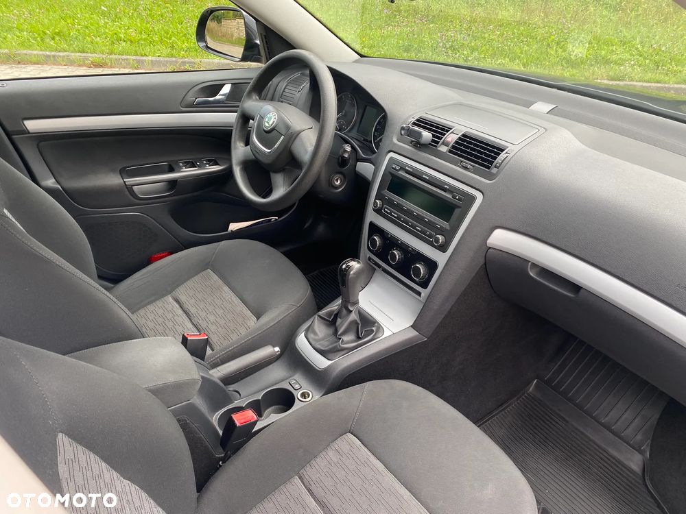 Skoda Octavia 1.4 TSI Ambiente - 10