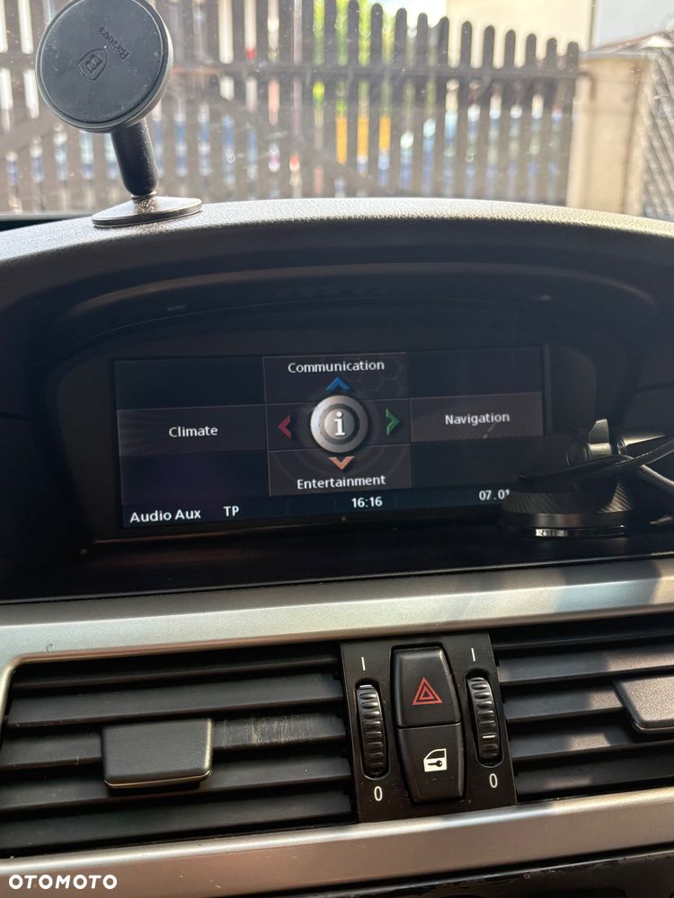 BMW Seria 5 525i - 22