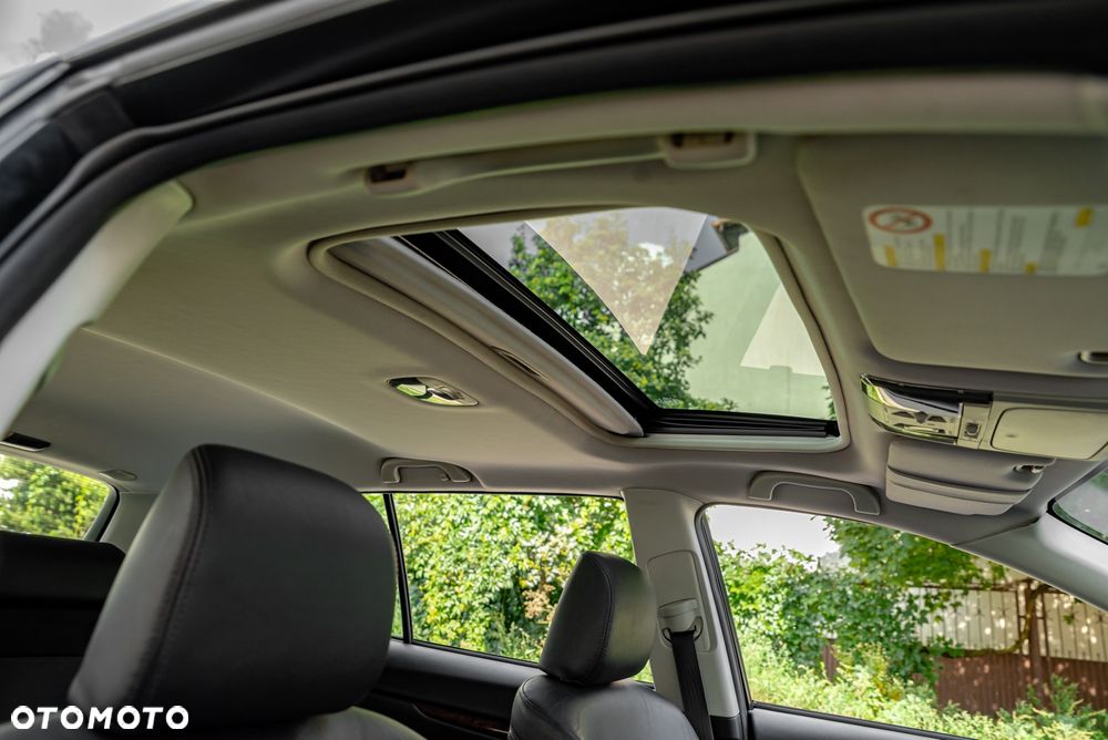 Subaru Outback 3.6 R Exclusive Navi - 24