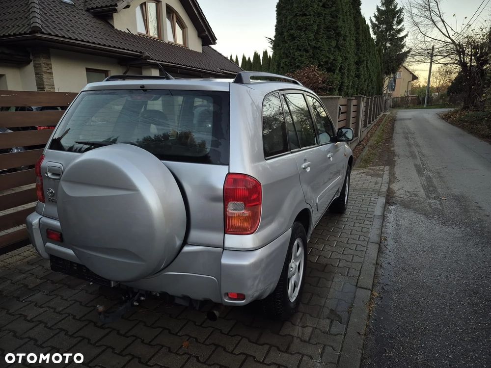 Toyota RAV4 1.8 VVT-i Luna 2WD - 4