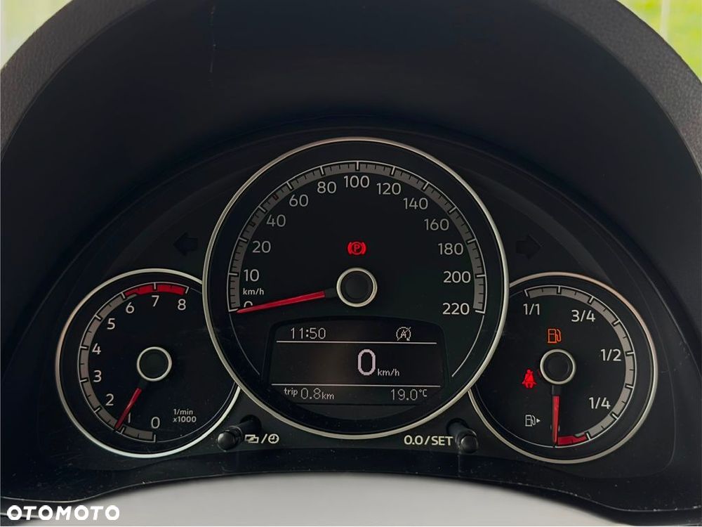 Volkswagen up! 1.0 Beats - 14