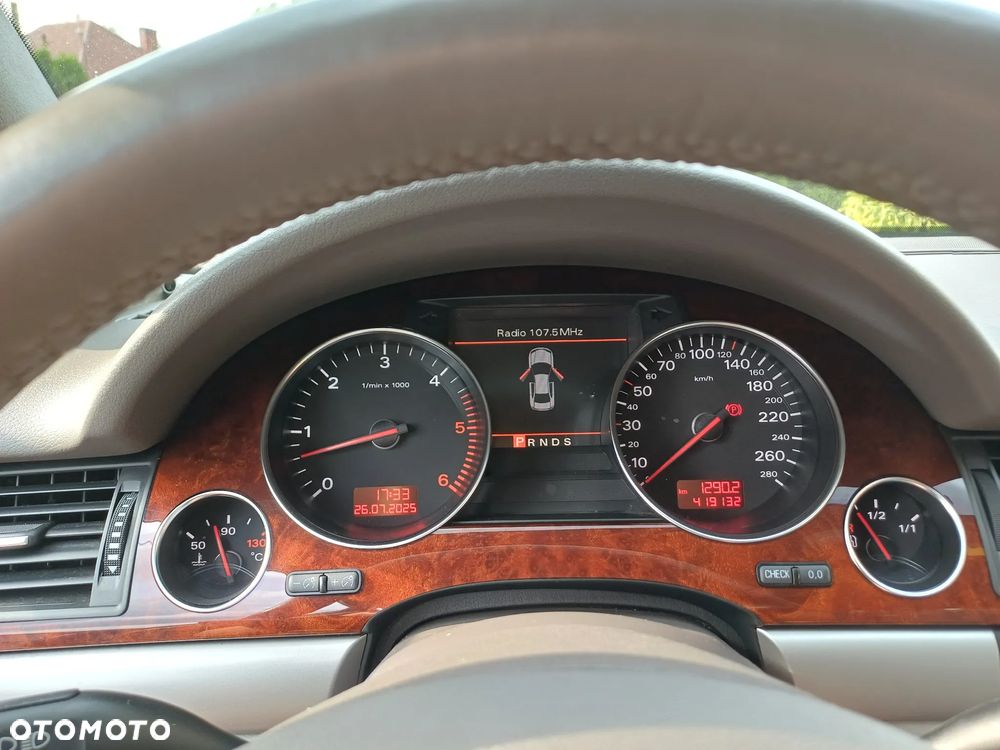 Audi A8 4.2 TDI Quattro - 10
