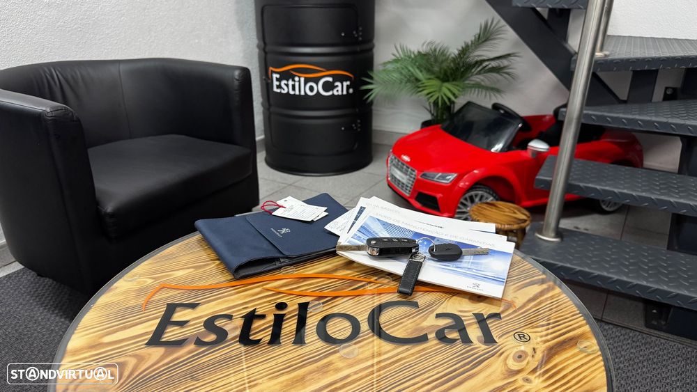 Peugeot 2008 1.2 PureTech Style - 40